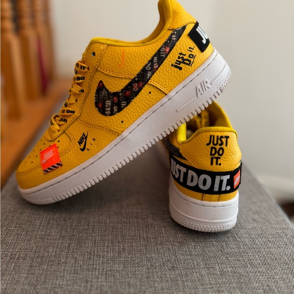 Nike Airforce 1 - Picture 4 of 4